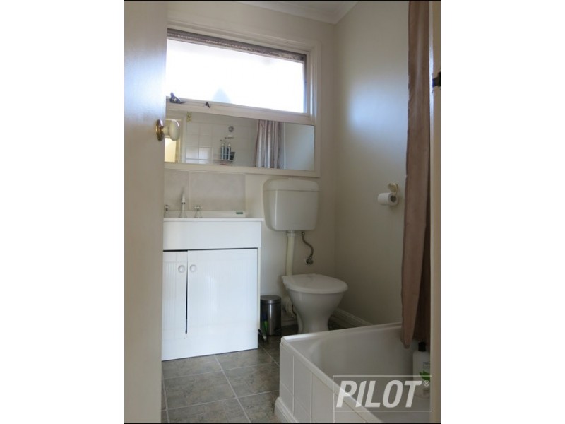 5/18 Lucerne Avenue, Mornington VIC 3931