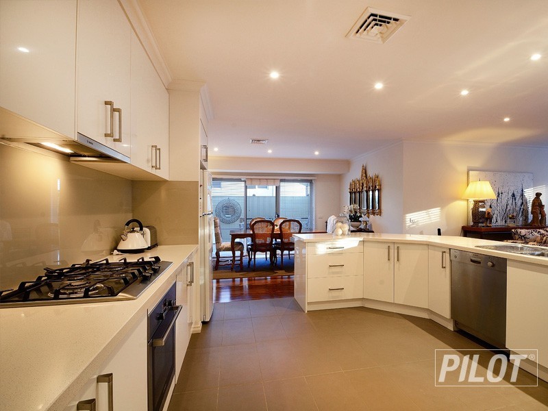 51 Herbert Street, Mornington VIC 3931