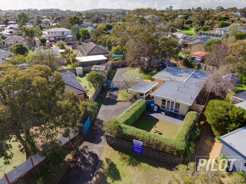 11 Seaton Road, Mornington VIC 3931
