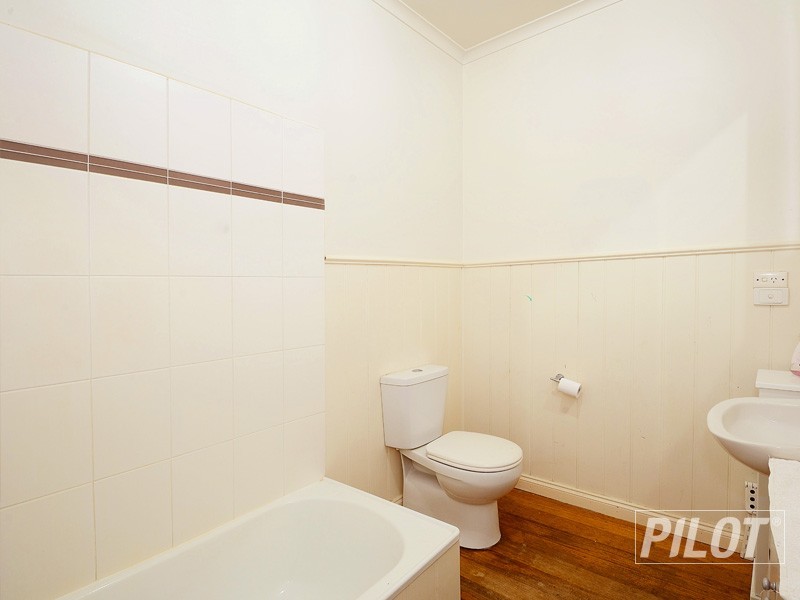 28 Birdwood Street, Frankston VIC 3199