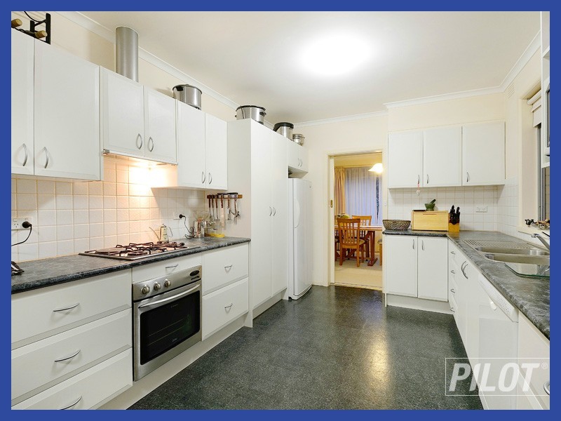 61 Shandon Street, Mornington VIC 3931