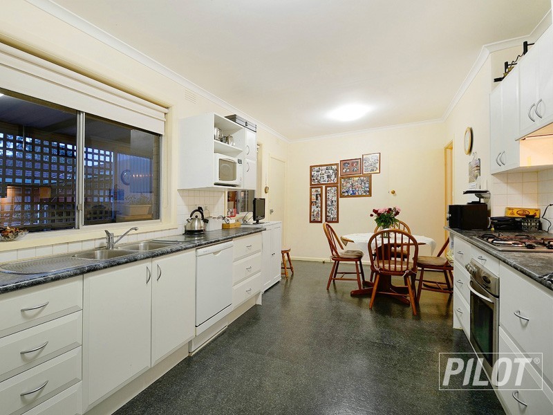 61 Shandon Street, Mornington VIC 3931