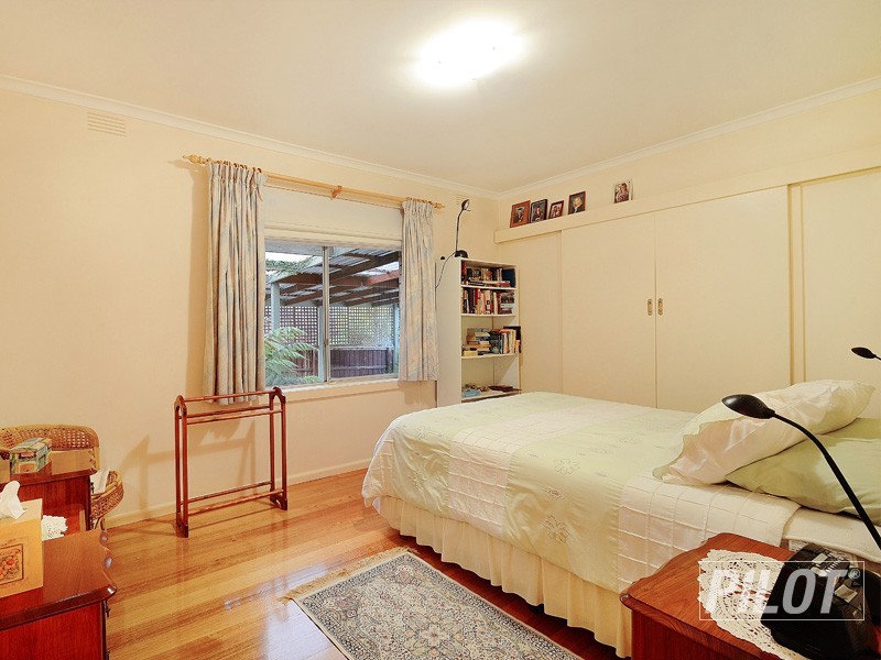 61 Shandon Street, Mornington VIC 3931
