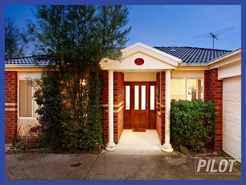 3/11 Raymond Street, Somerville VIC 3912