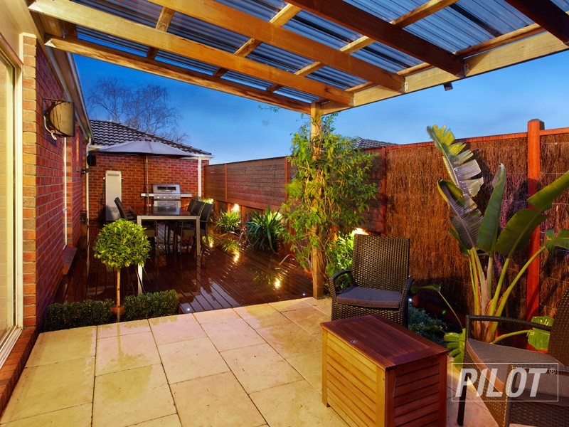 3/11 Raymond Street, Somerville VIC 3912