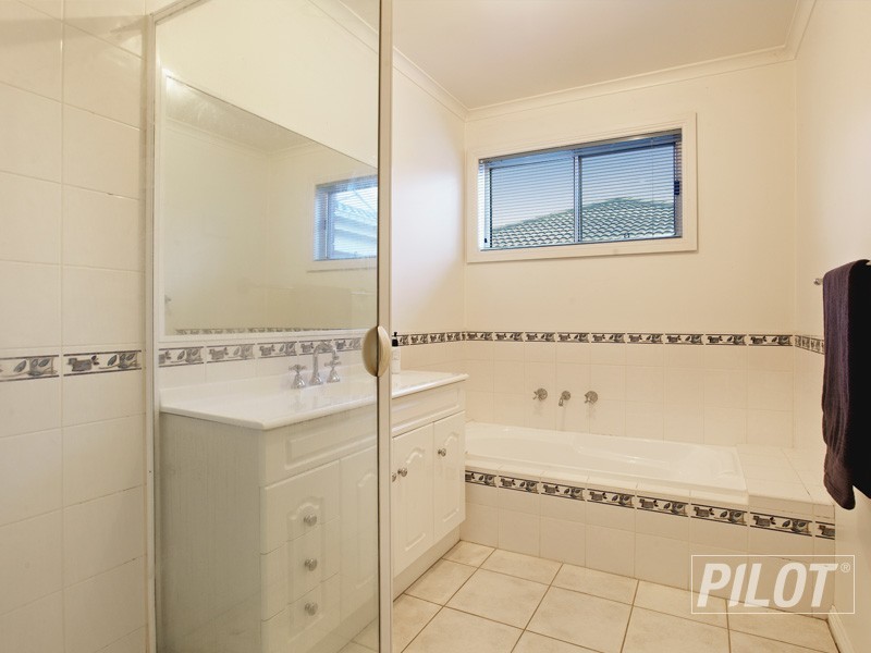 3/11 Raymond Street, Somerville VIC 3912