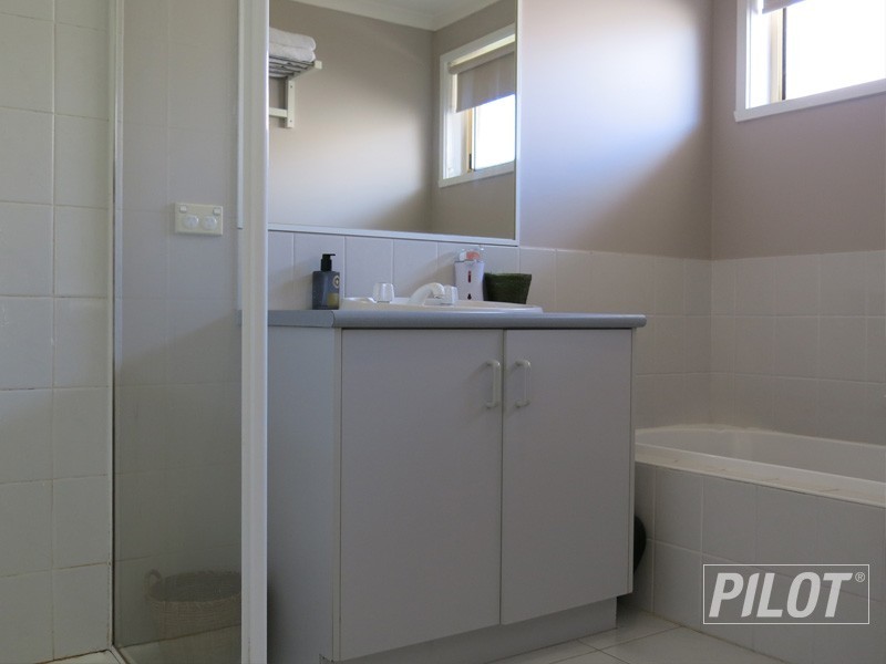 31 Settlers Way, Mount Martha VIC 3934