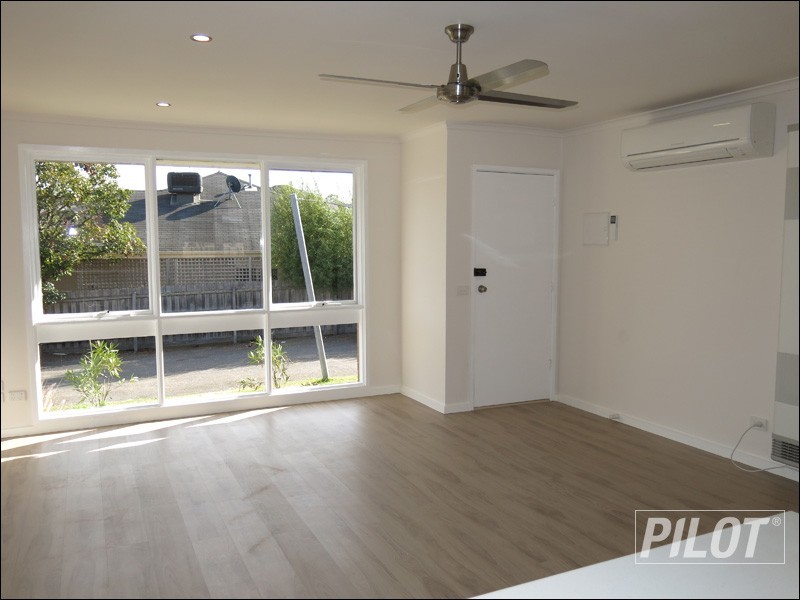 3/18 Lucerne Aveune, Mornington VIC 3931