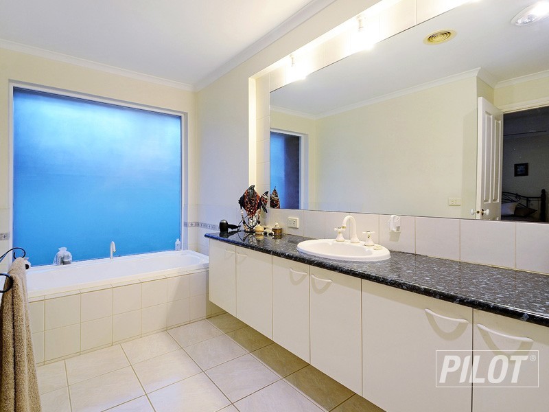 72 Bartlett Street, Frankston South VIC 3199