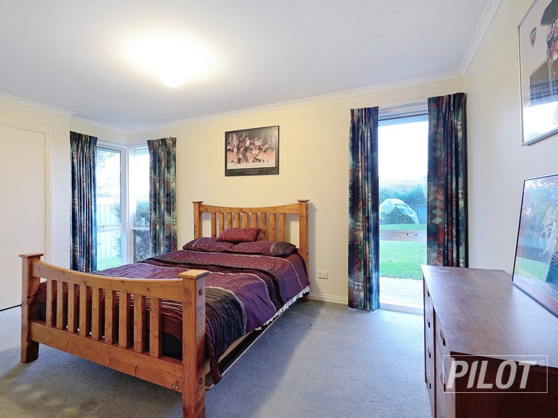 72 Bartlett Street, Frankston South VIC 3199