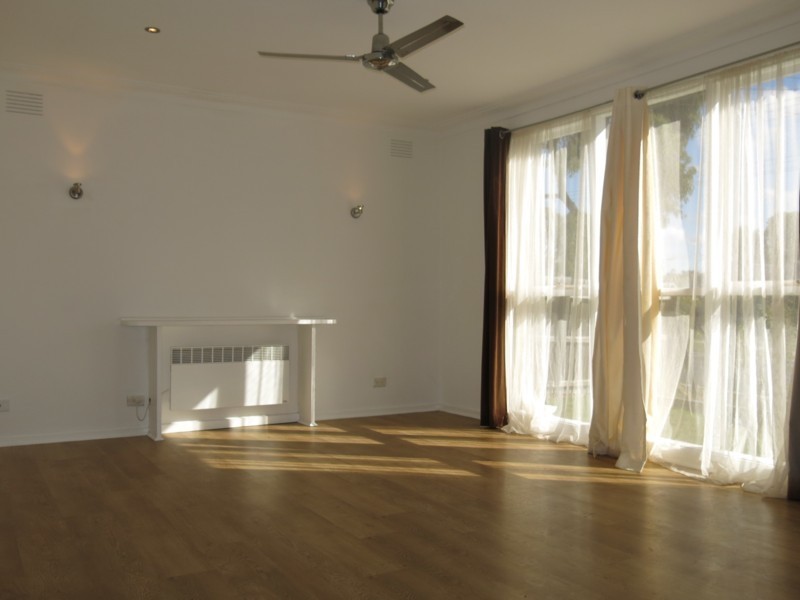 71 Eramosa Road East, Somerville VIC 3912