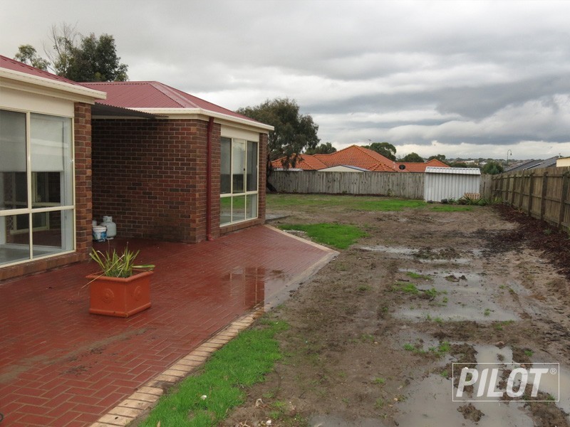 1 Anita Court, Mount Martha VIC 3934