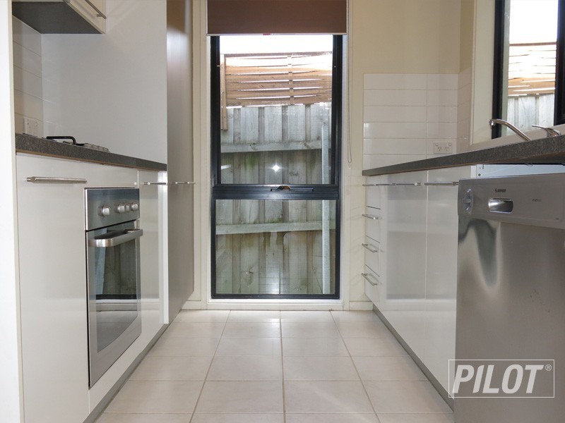 4/17 Douglas Street, Hastings VIC 3915