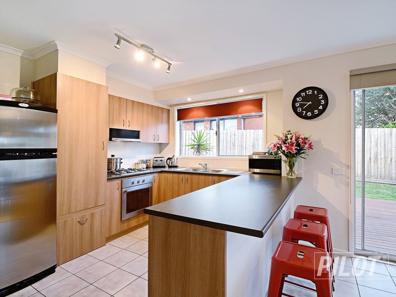 10 Kiandra Street, Mornington VIC 3931