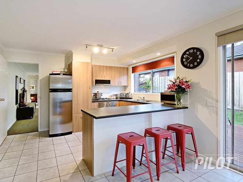 10 Kiandra Street, Mornington VIC 3931