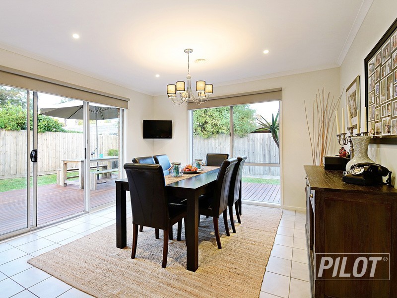 10 Kiandra Street, Mornington VIC 3931