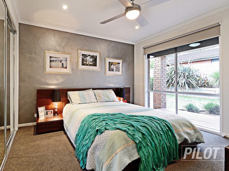 10 Kiandra Street, Mornington VIC 3931