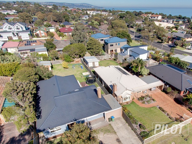 2/8 Ti-Tree Grove, Mornington VIC 3931
