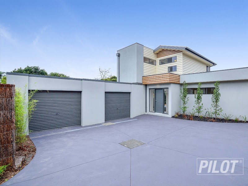 2/8 Burns Street, Frankston VIC 3199