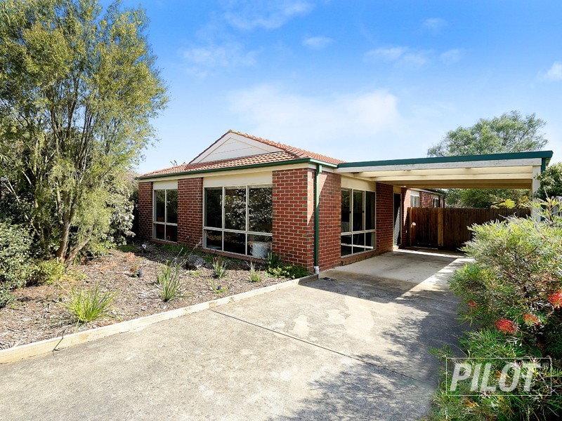 8 Settlers Way, Mount Martha VIC 3934