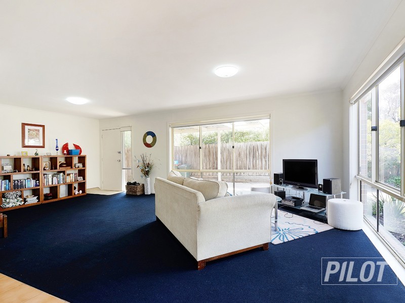 8 Settlers Way, Mount Martha VIC 3934
