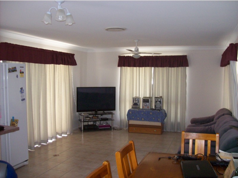 1/42 Golf View Drive, Boyne Island QLD 4680