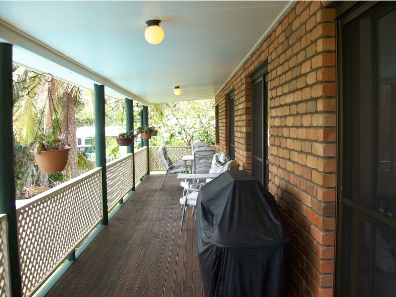 1 Jenkinson Street, Tannum Sands QLD 4680