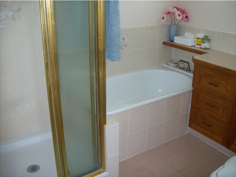 1 Jenkinson Street, Tannum Sands QLD 4680