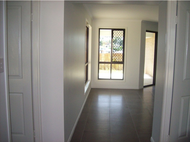 26 Surita Court, Boyne Island QLD 4680