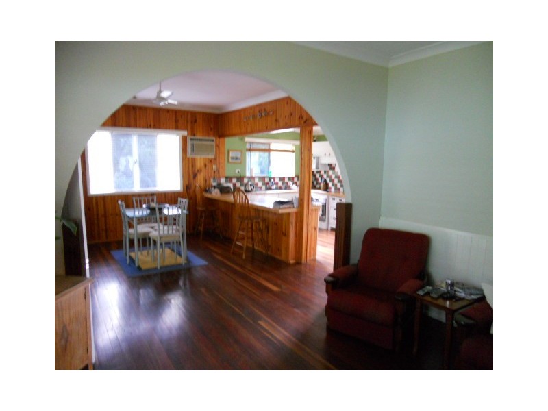 25 Findling Road, Boyne Island QLD 4680