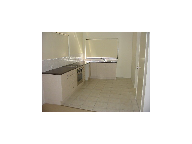 1/65 Langdon Street, Tannum Sands QLD 4680