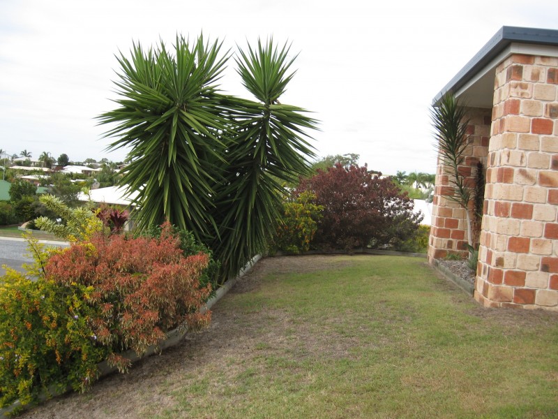 1 Minya Court, Boyne Island QLD 4680