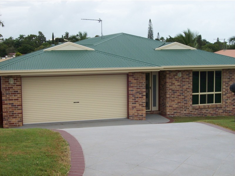 8 Richard Street, Boyne Island QLD 4680