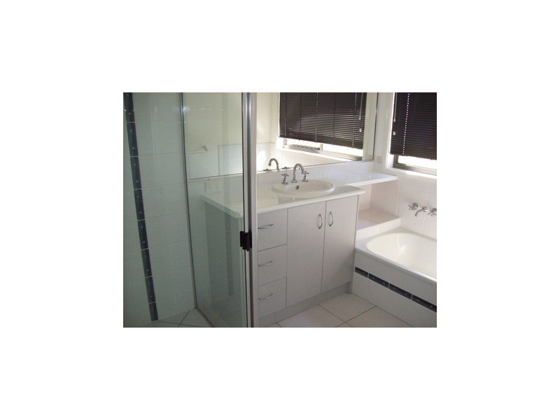 51 Hennie Avenue, Benaraby QLD 4680