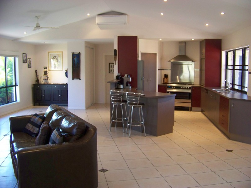 6 Golf View Drive, Boyne Island QLD 4680