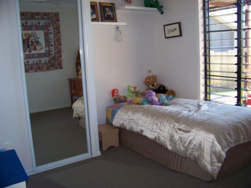 6 Golf View Drive, Boyne Island QLD 4680