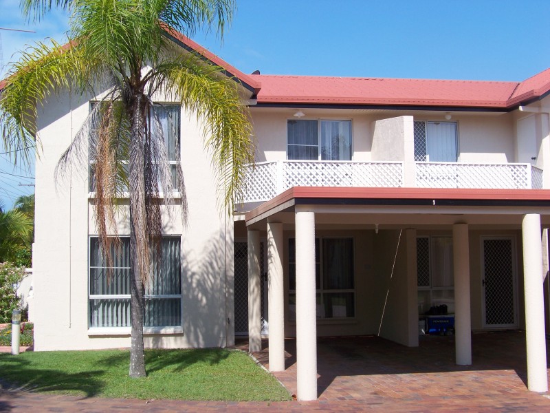 1/18 Parkside Street, Tannum Sands QLD 4680