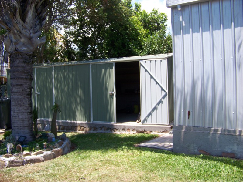 26 Edward Street, Boyne Island QLD 4680