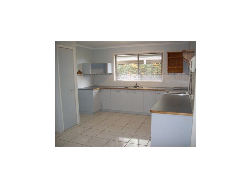 11 Alexander Street, Boyne Island QLD 4680