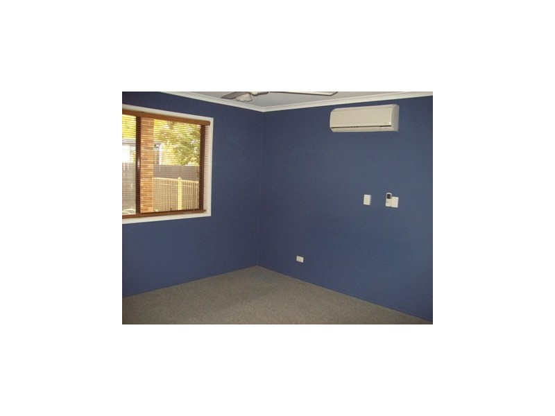 11 Alexander Street, Boyne Island QLD 4680