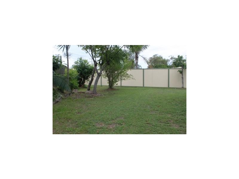 94 Booth Avenue, Tannum Sands QLD 4680