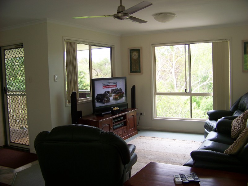 4 Charles Crescent, Tannum Sands QLD 4680