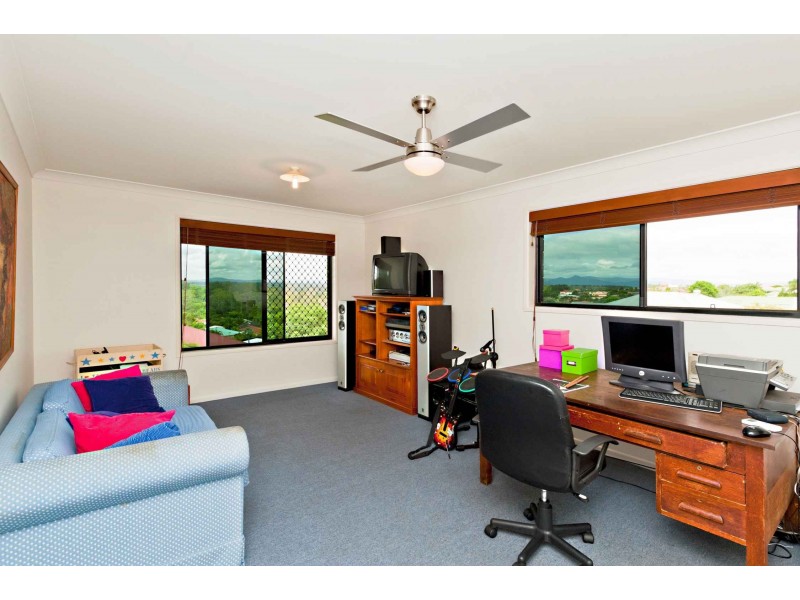 10 Feldsman Court, Petrie QLD 4502