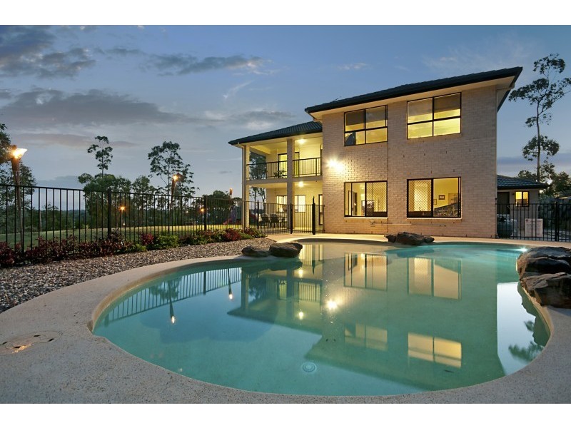 62 Corvus Drive, Cashmere QLD 4500