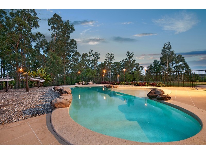 62 Corvus Drive, Cashmere QLD 4500