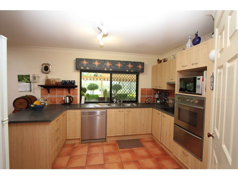 51 Saddleback Drive, Dayboro QLD 4521