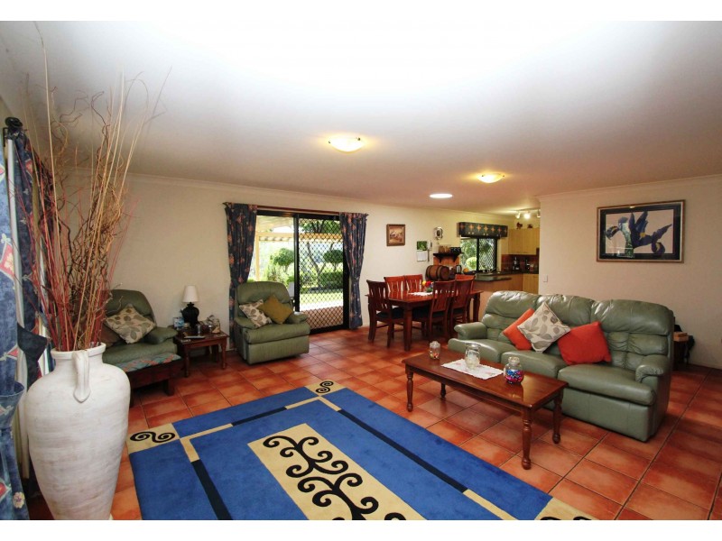 51 Saddleback Drive, Dayboro QLD 4521