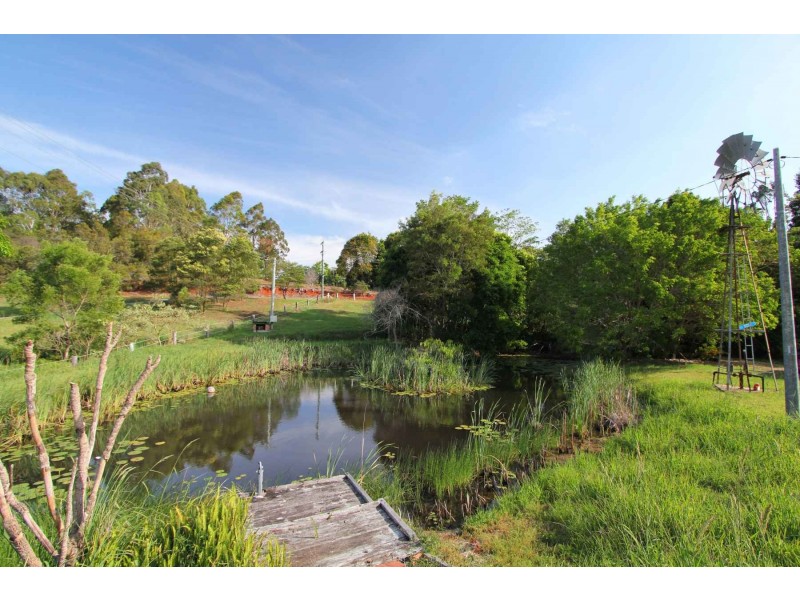 11 Highcrest Street, Ocean View QLD 4521