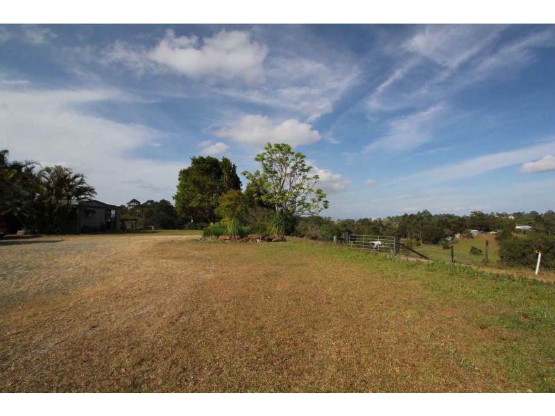 11 Highcrest Street, Ocean View QLD 4521