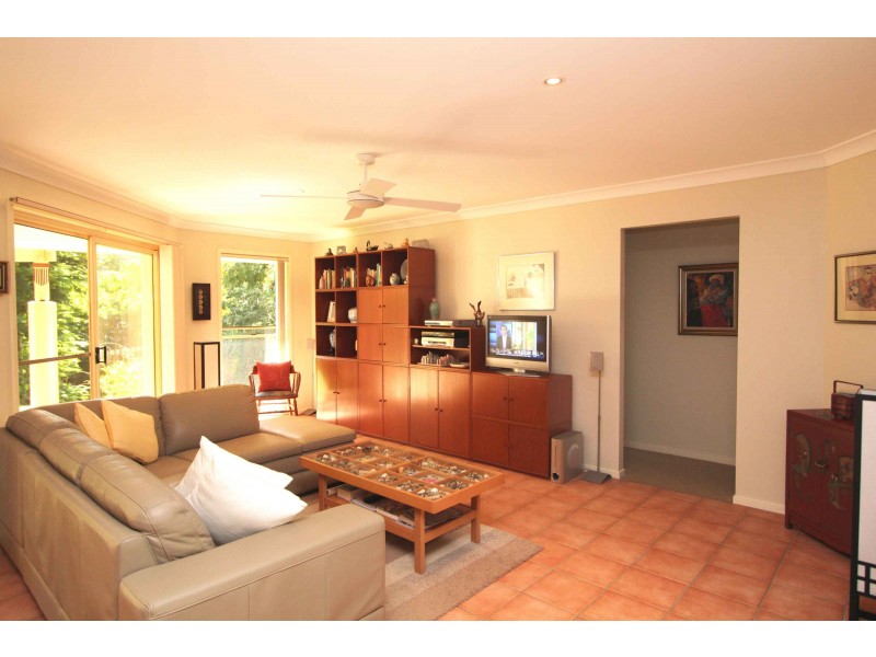 6 Birdwood Court, Samford Valley QLD 4520